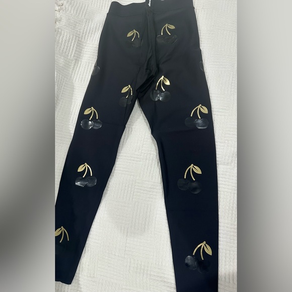 Ultracor High Cherry Performance Leggings - Picture 2 of 6